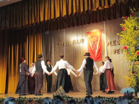 Prireditev Druži naju ples in petje posvečena dnevu žena 18